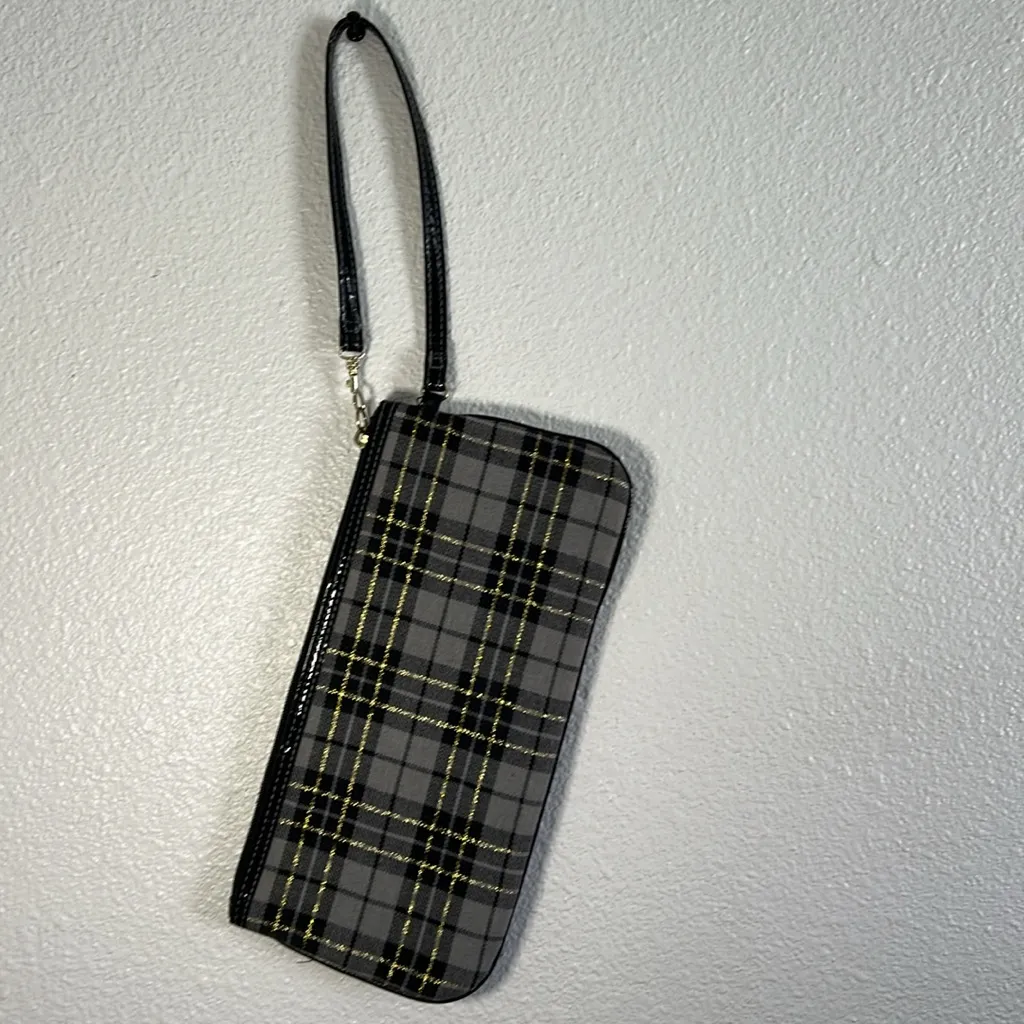 U.S. Polo Assn. Black Wristlet with Gold Accents - Image 4