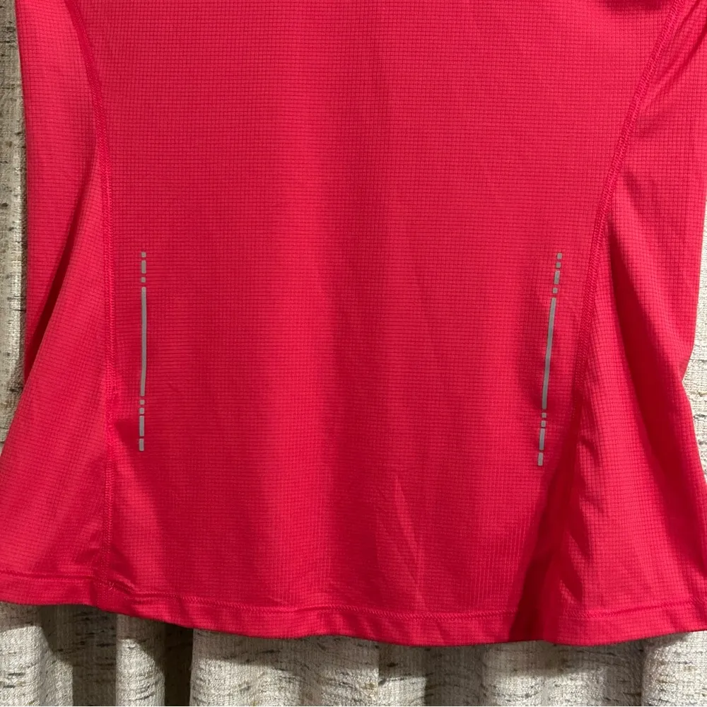 ASICS  Women's Performance Run Tank - Medium - Image 8