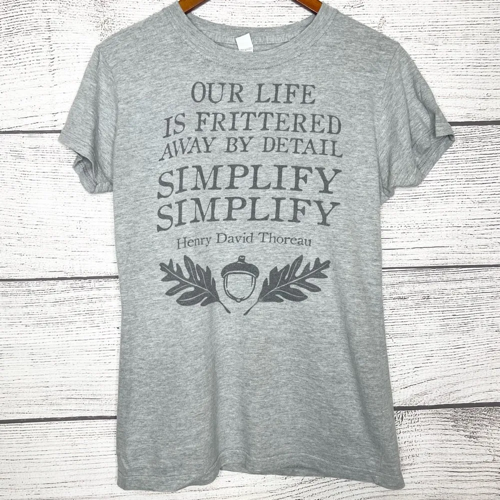 Henry David Thoreau SIMPLIFY Quote Graphic T-Shirt Size Large Heather Gray - Image 4