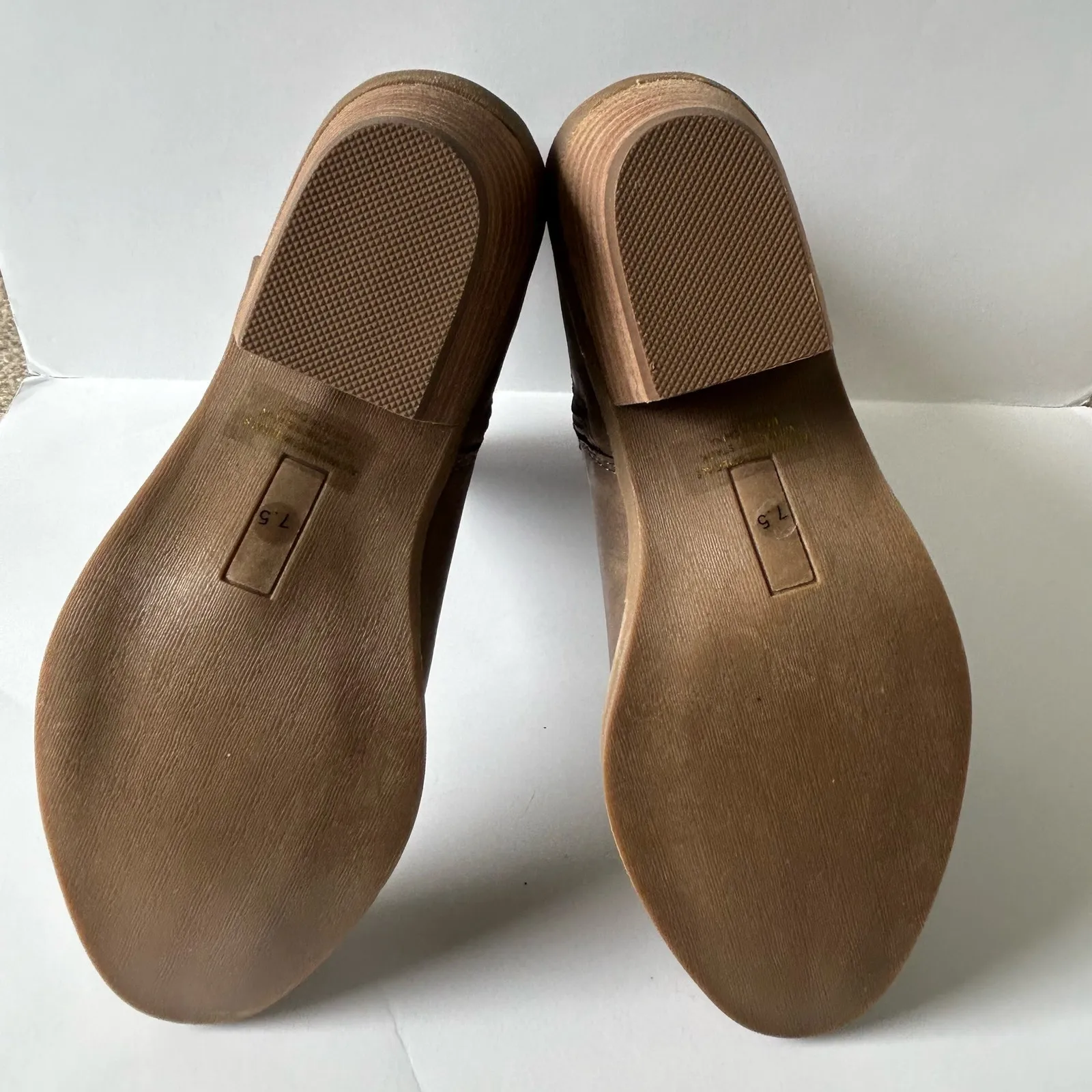 DV by Dolce Vita Women's Daring Ankle Harness Heeled Bootie Boots Taupe 7.5 New Brown - Image 8