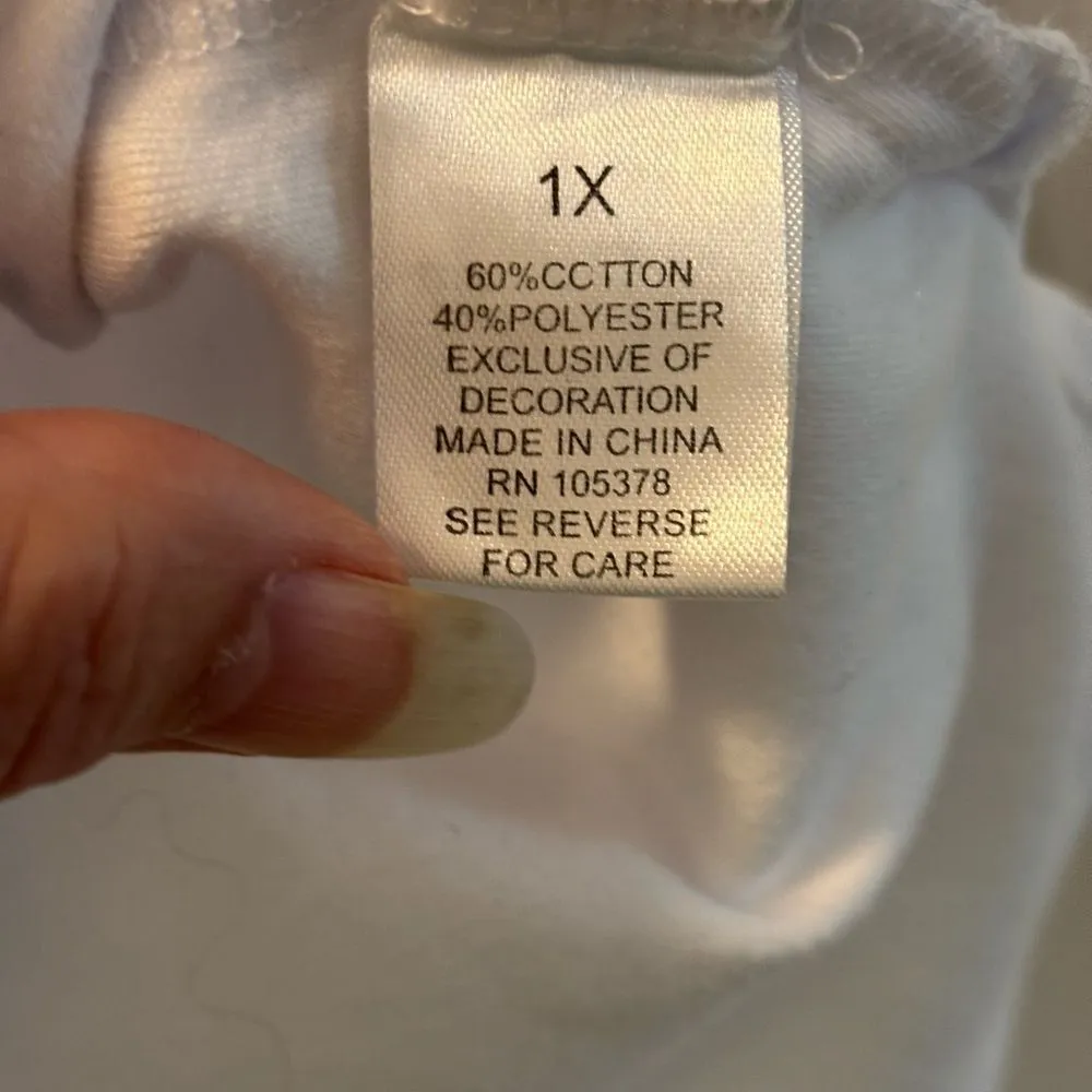 Drapers and Damon’s White Blue Floral Embroidered Short Sleeve Tee - Image 3