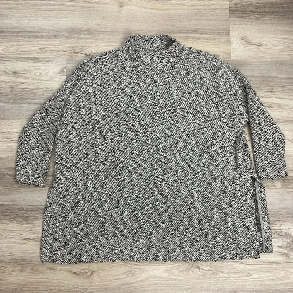 for Loft Black & White Knit Mock Neck Oversized Fuzzy Sweater Size XS - Image 5