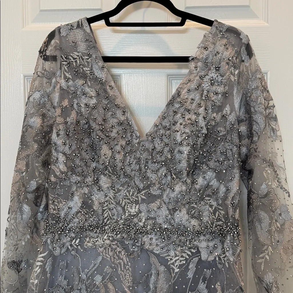 Mac Duggal 20214 Gray Long Sleeve Beaded Applique Gown Size 10 NWT - Image 6