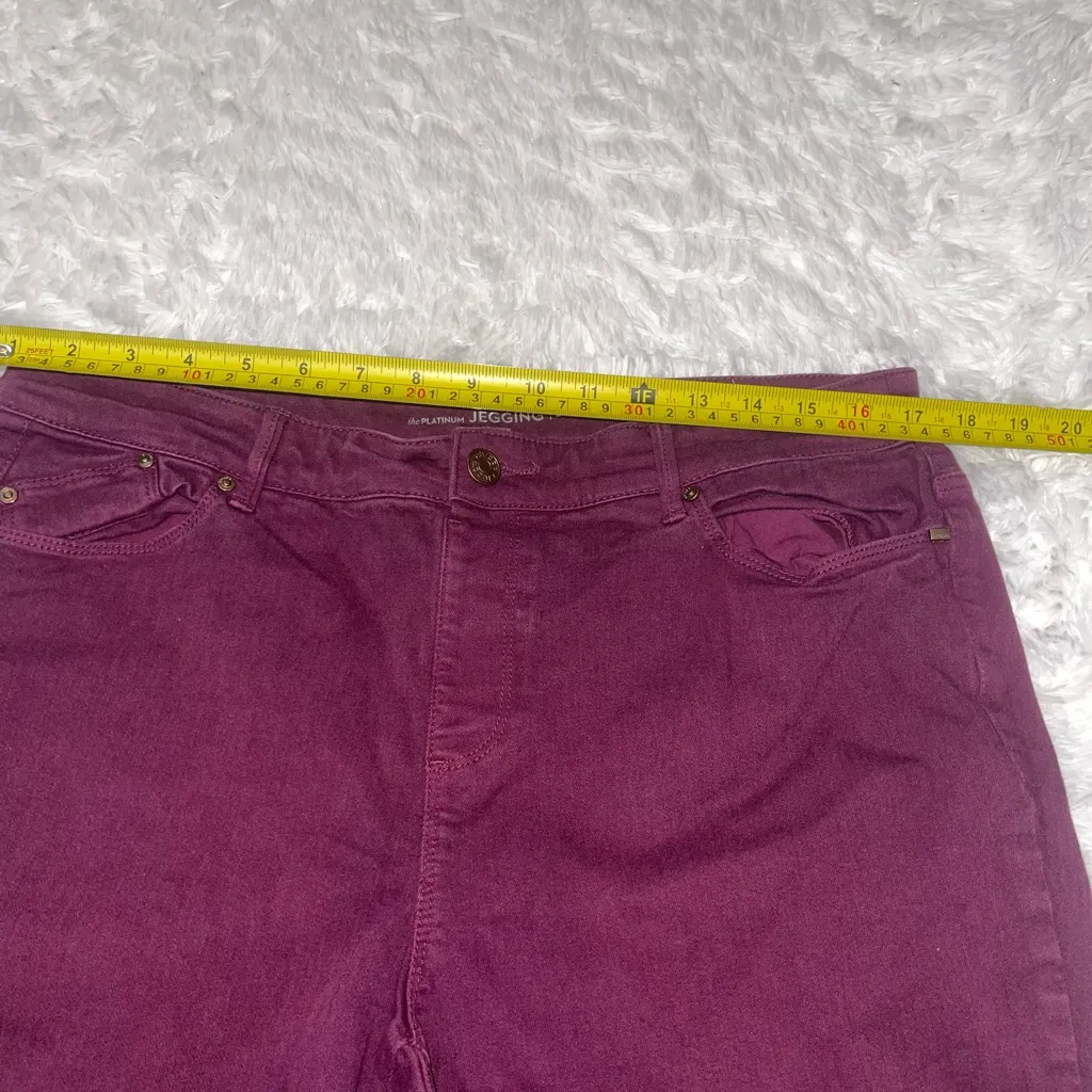Chico’s Platinum wine skinny jeggings pants woman’s Chico size 2 aka 12 EUC - Image 5