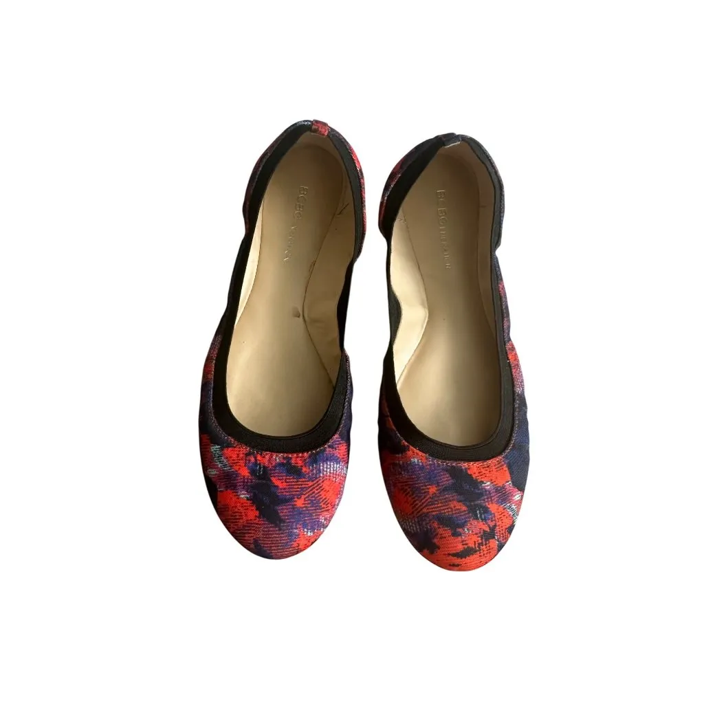 BCBGENERATION Red Black Floral Ballet Flats Size 8 - Image 3
