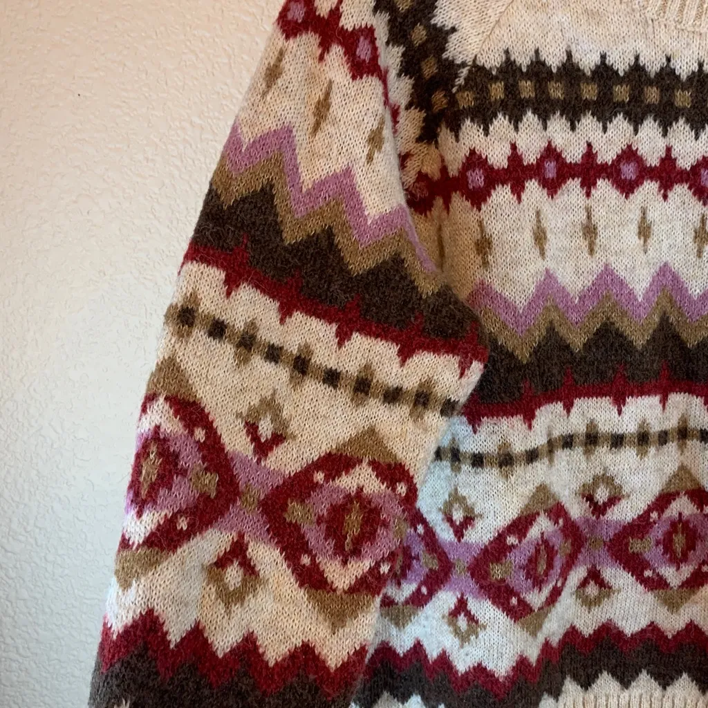 Old Navy Women's crewneck sweater sz S Norwegian comfy cozy warm fall winter - Image 4