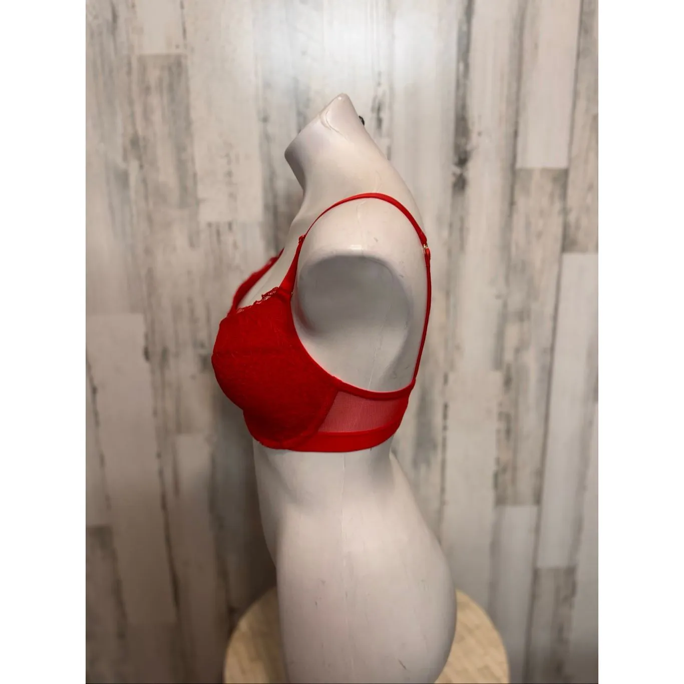 Lively 34DD Red Lace Underwire Bra Adjustable Straps Mesh Detail NWT Size undefined - Image 3