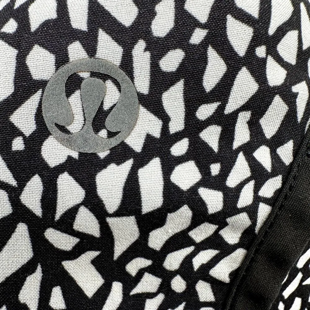 Lululemon Run Times Short 4" Swift Ultra Lycra Luxtreme Miss Mosaic Black 8 - Image 3