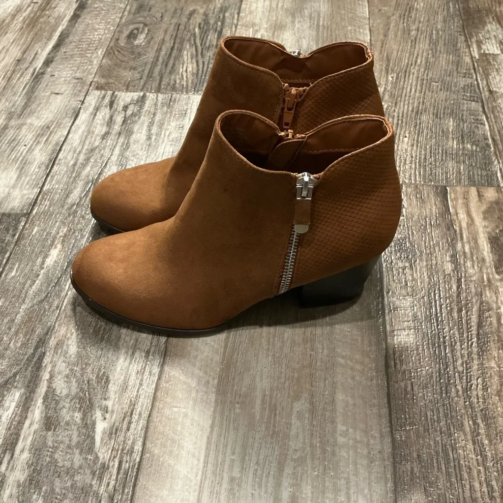 Brown Ankle Boots Size 8 - Image 3