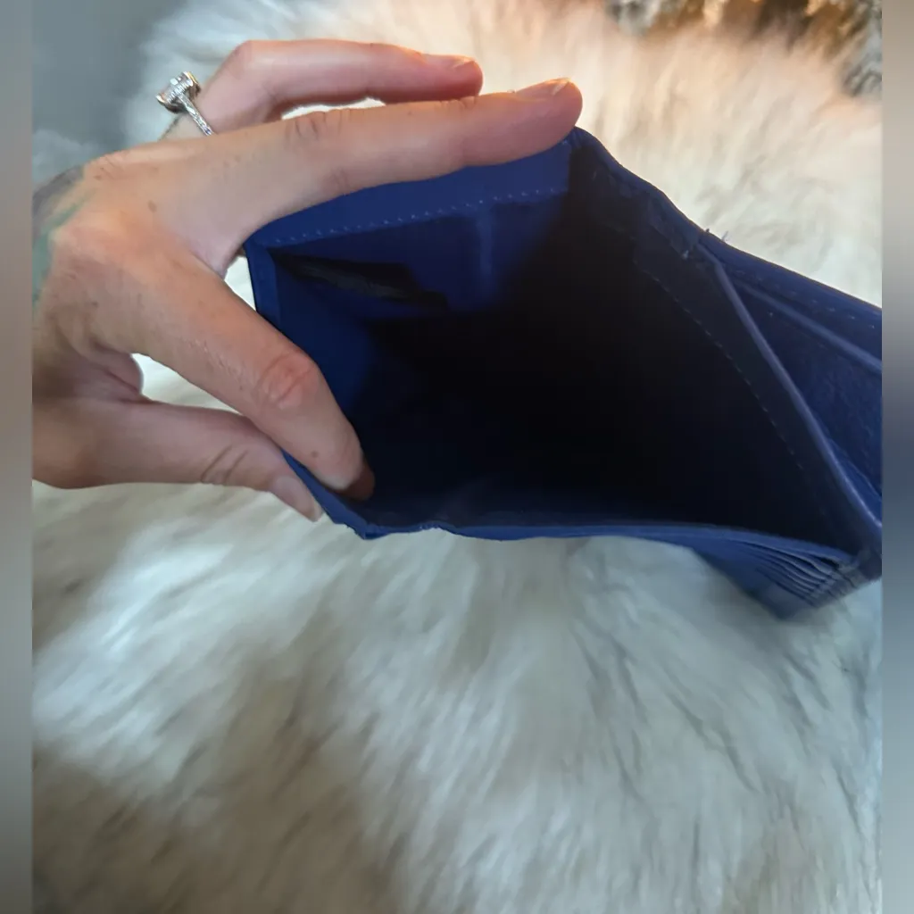 NWOT Artisans In India 100% Genuine Blue Multi Leather Woven Trifold Wallet - Image 13