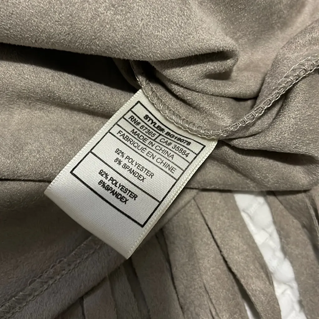 NWT- BB Dakota -4. Faux Suede Fringe Skirt - Image 5