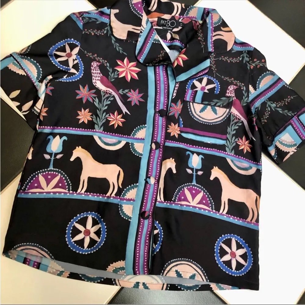 Satin Cordel Print Scarf Pattern Short Sleeve Button Down Peacocks Multi S - Image 6