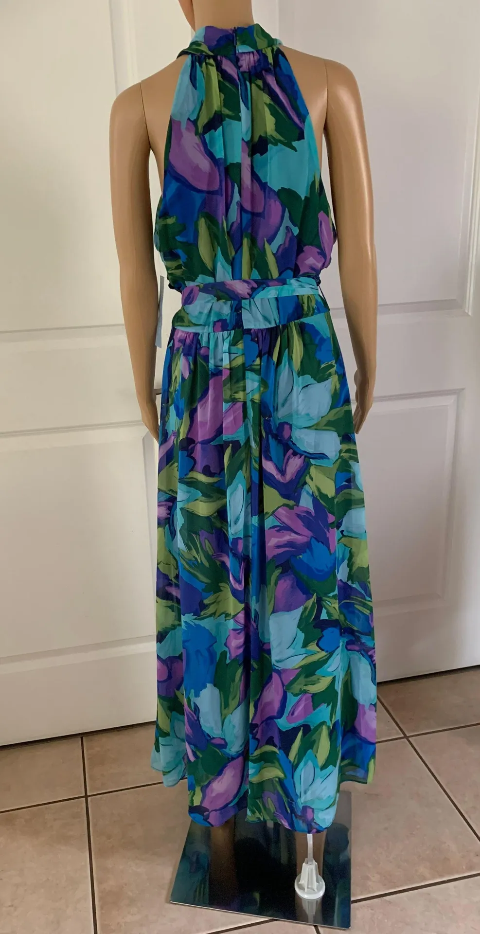 Aquamarine Criss Cross Halter Neck Maxi Dress - Image 12