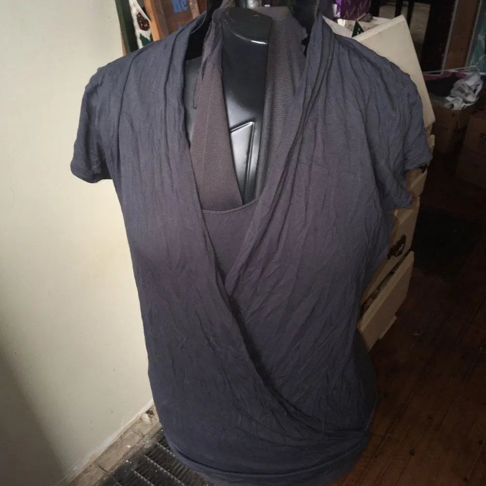 CAbi 3058 charcoal  fickle tee crossover knight top - Image 2