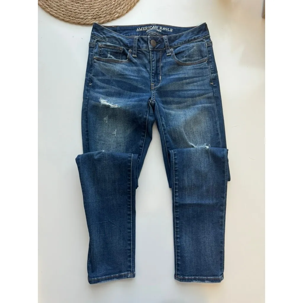 AE 2 Mid Rise‎ Dark Wash Distressed Trim Skinny Jeans American Eagle Sz 2 - Image 2