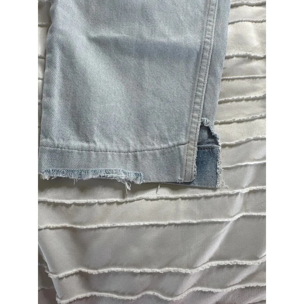 LL Bean Women’s Jeans 28x28 – Light Wash, High Rise, Straight Leg, Vintage Blue Size 28 - Image 3