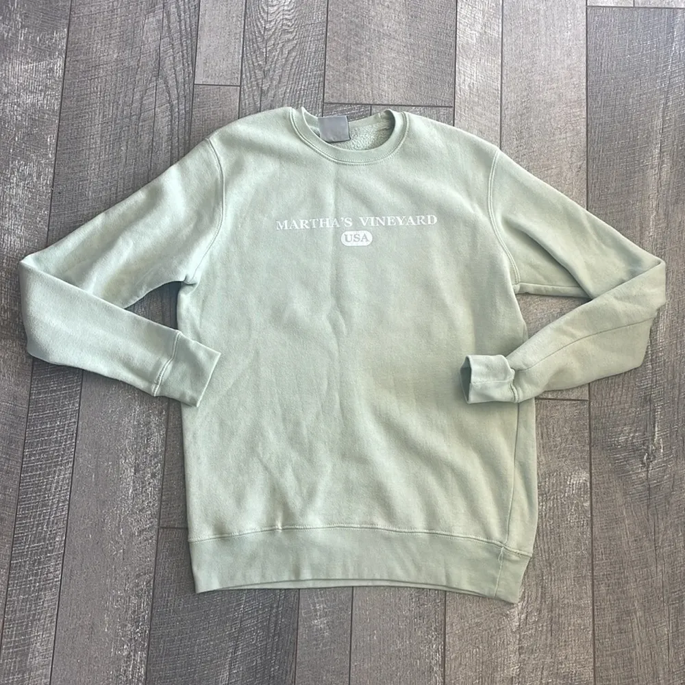 Martha's Vineyard Size Medium Mint Green Crewneck Sweatshirt - Image 7