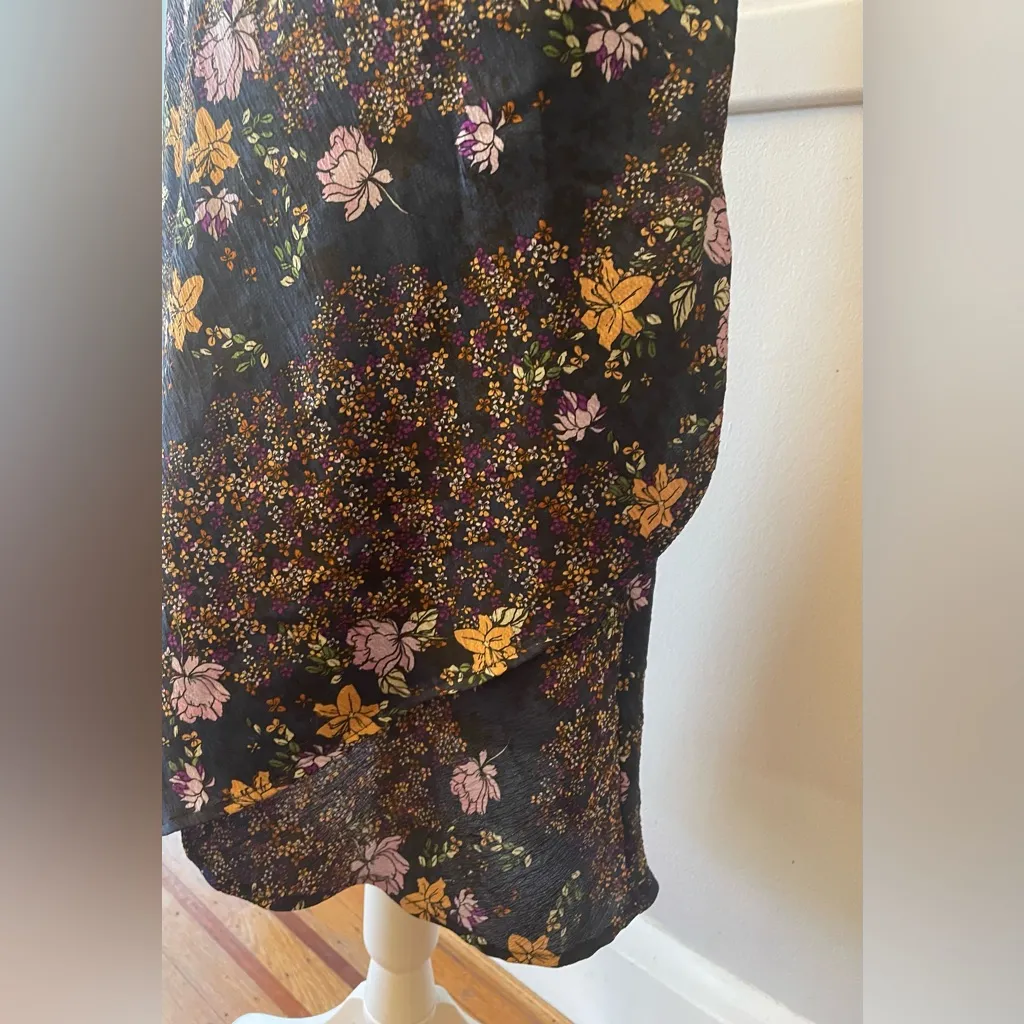 VERO MODA  Whimsical Navy Skirt - Image 3