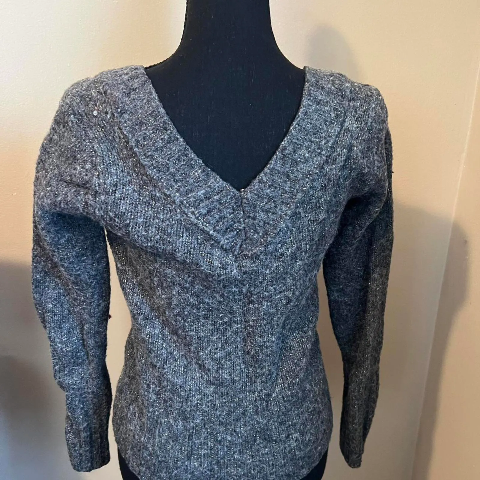 Dkny vintage Y2K sweater - Image 6