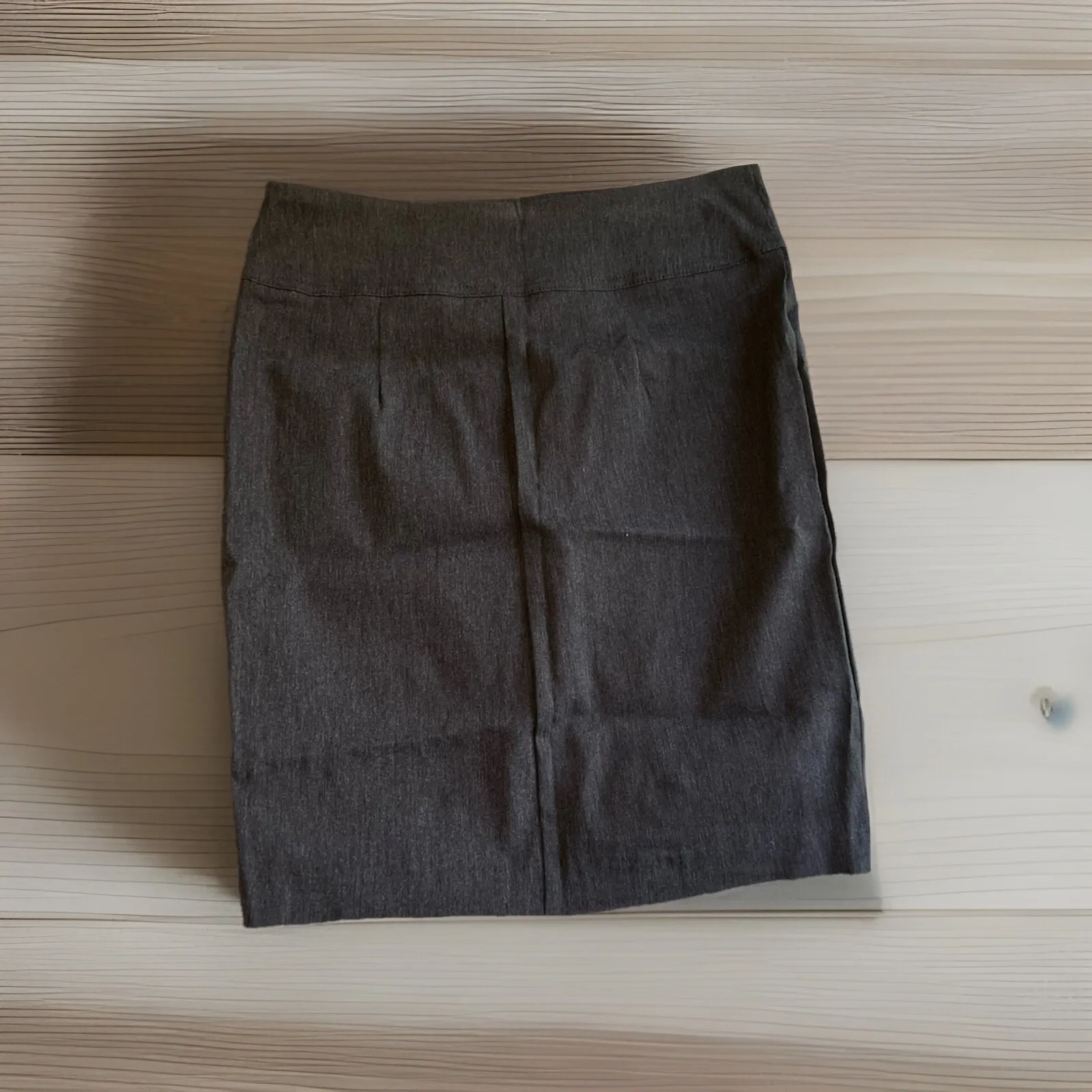 Joe B by Joe Benbasset Pencil Skirt Women's Size Large Gray Knee Length‎ Stretch - Image 2