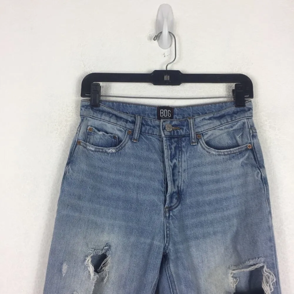 Urban Outfitters BDG High-Waisted Slim Straight Jean – Ripped Light Wash Size 26 - Image 4