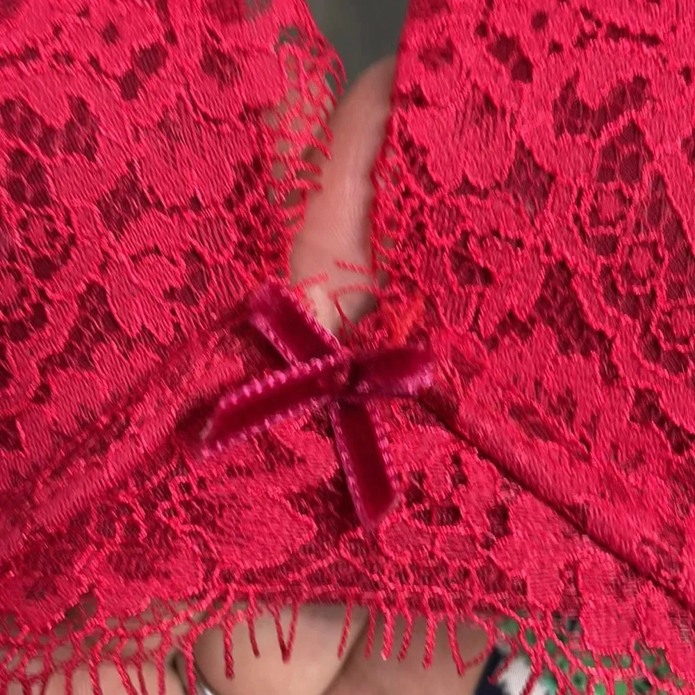 Victoria's Secret Dream Angels Cherry Red Padded Lace Pushup Bra - Image 10