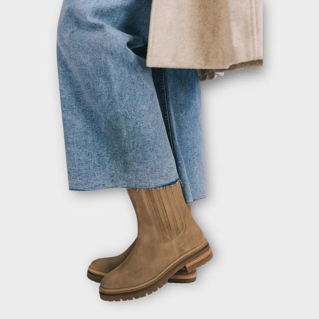 Seychelles “Cover Me Up” Chelsea Boot (Taupe Suede) – Size 7 NWOB - Image 2