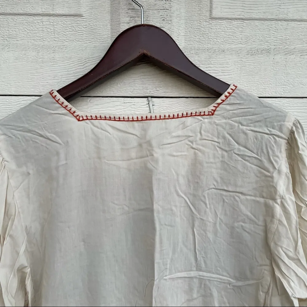 Entro Women’s Shirt Blouse Beige Floral Embroidered 3/4 Sleeve Medium - Image 5