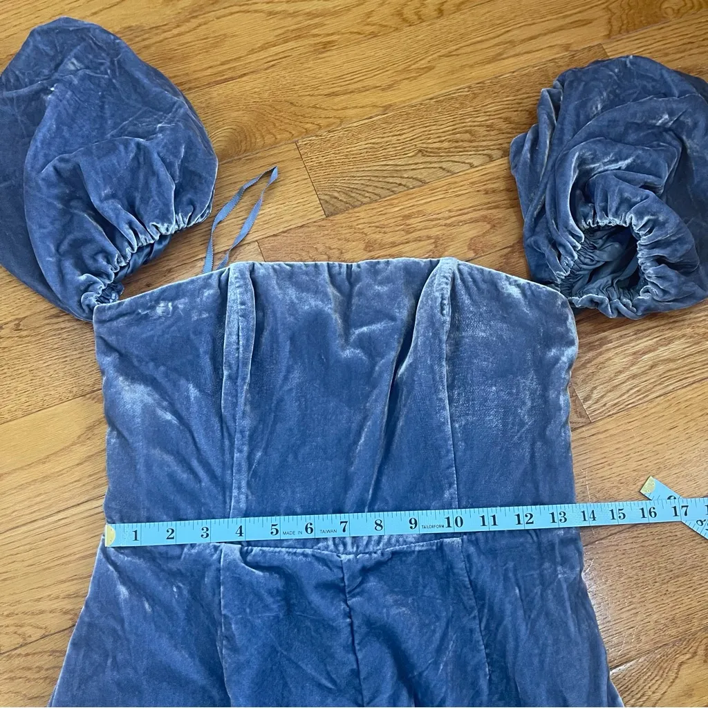 Anthropologie The Femme Velvet Jumpsuit Blue Romper wide leg Party Holidays Sz 6 - Image 10