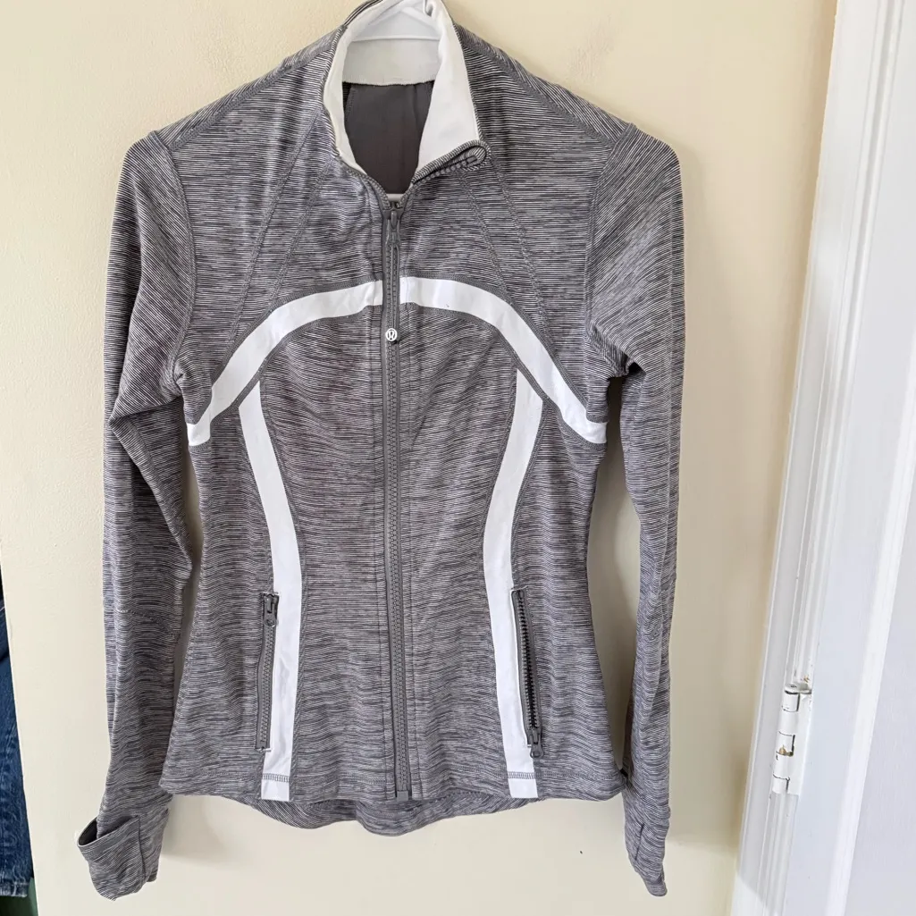 Lululemon  Define Jacket Grey And white - Image 5