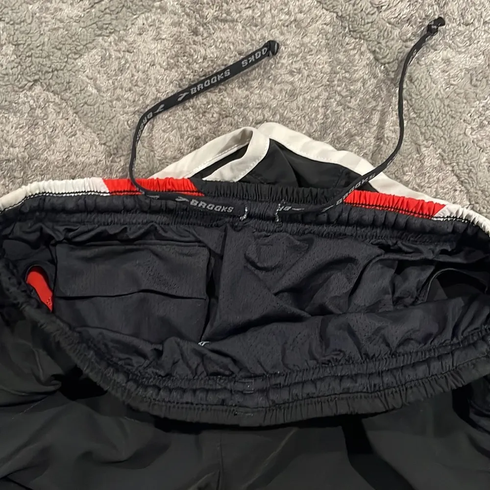 Brooks runner short - Image 4