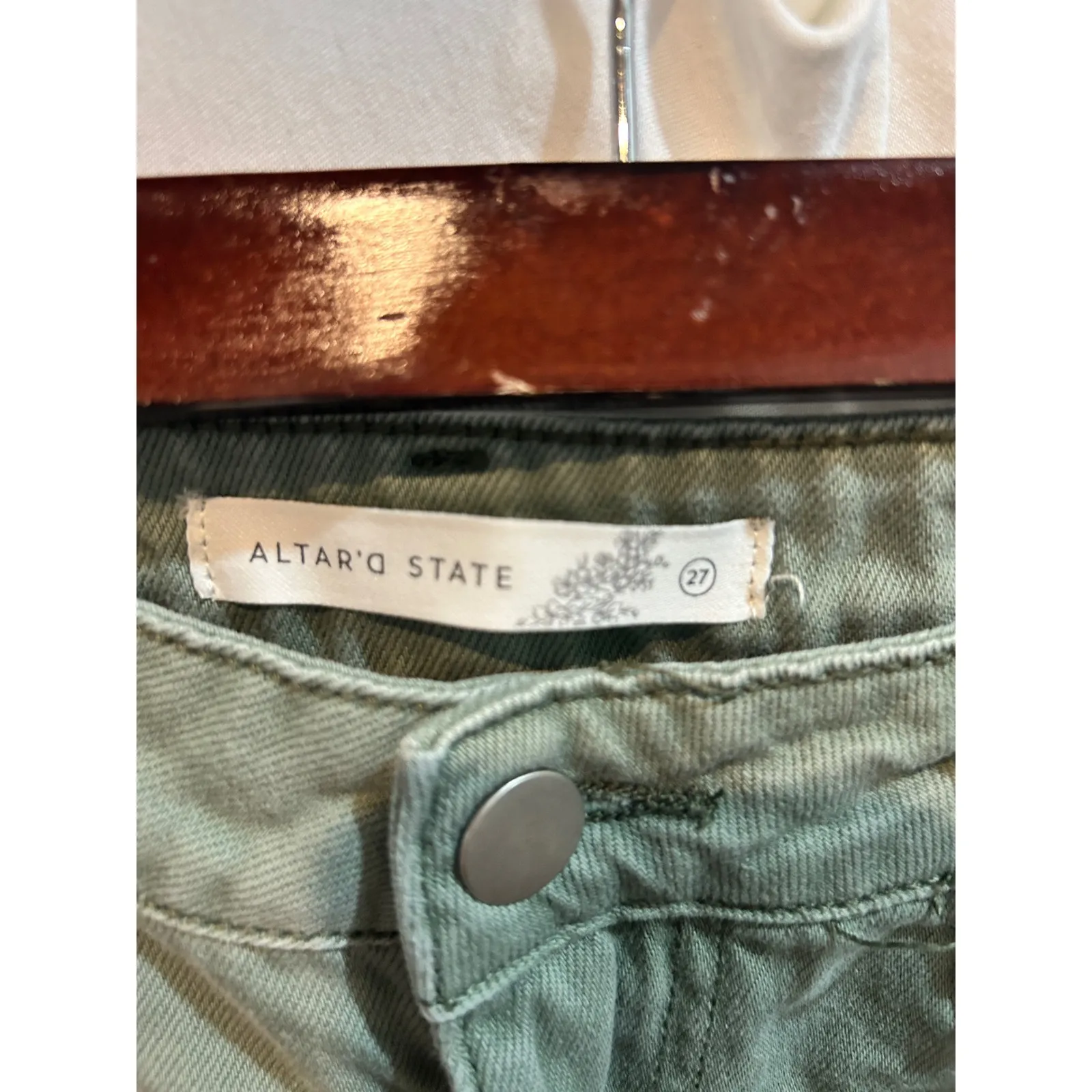 Altar'd State Olive Green Distressed Cropped Jeans Size‎ 27 - Image 3