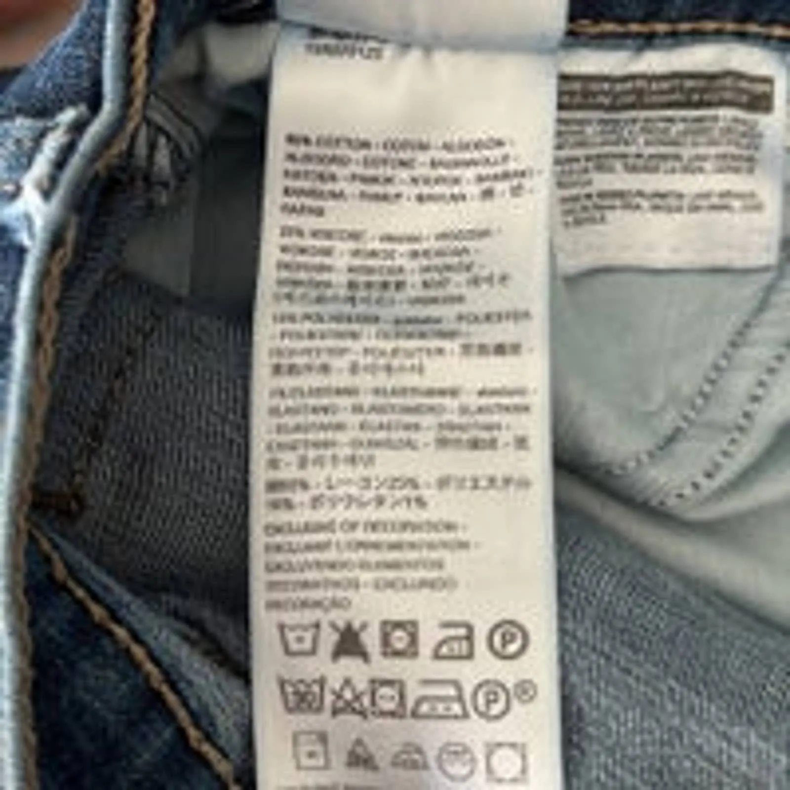 Levi Strauss Women’s Mid Rise Boyfriend Denim‎ Medium Wash Jeans Size 31 - Image 10