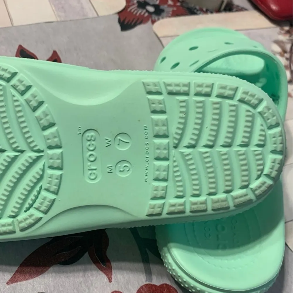 CROCS 7 - Image 3