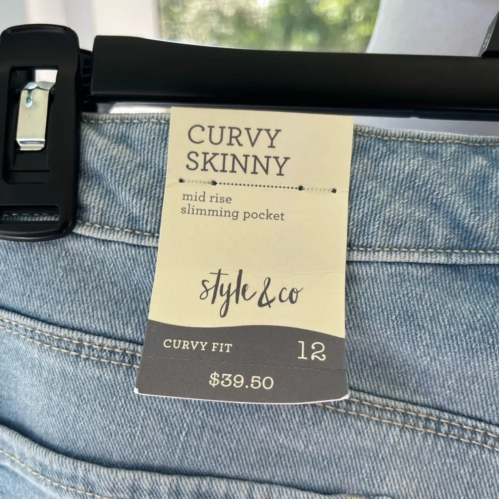 NWT Style & Co Curvy Skinny Jeans, Created for Macy's Skinny Table SZ 12 - Image 7