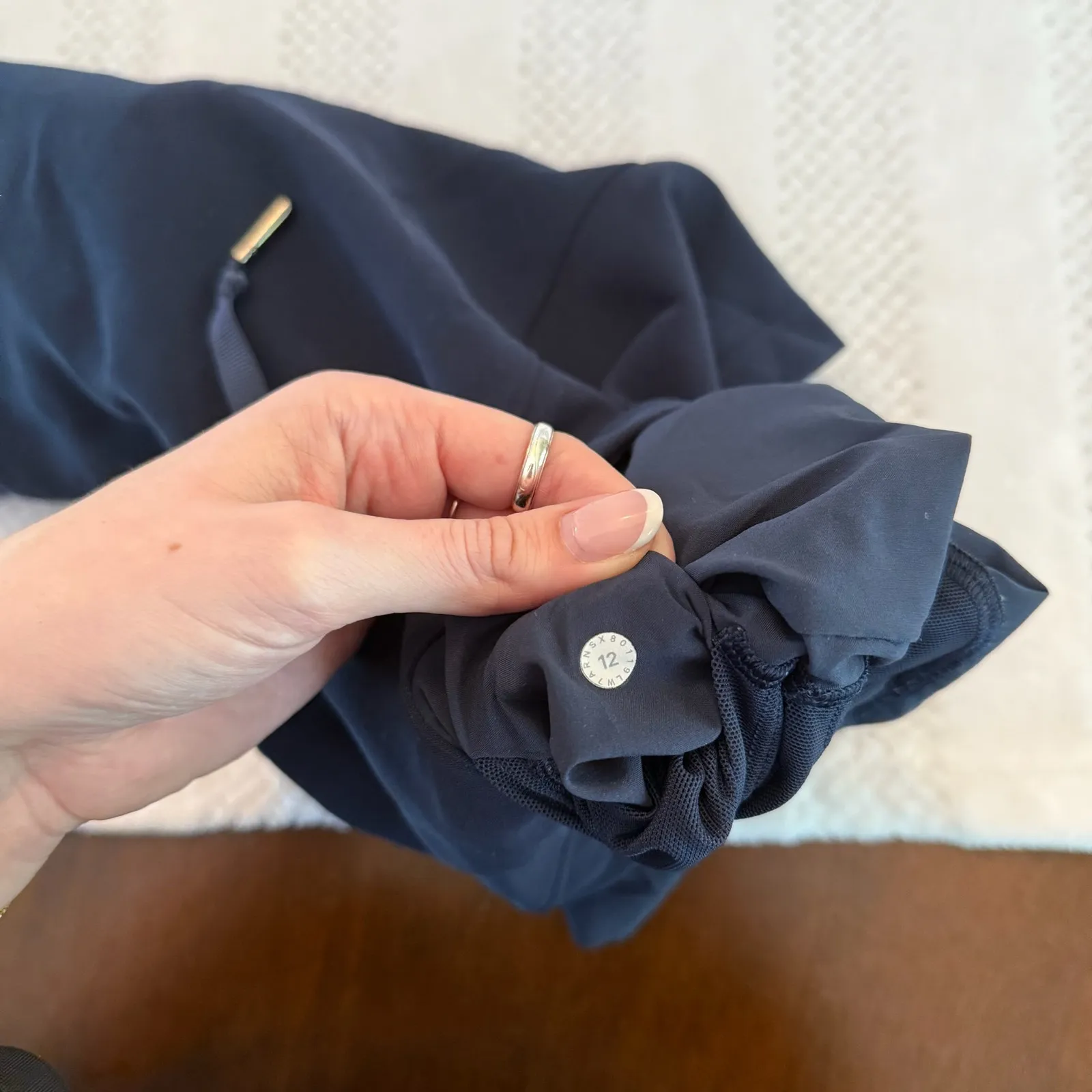 new lululemon tie waist shorts size 12 - Image 3