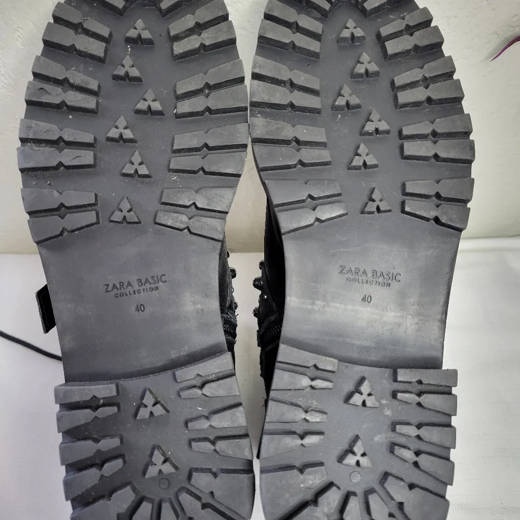 Zara Leather Black Ankle Boots with Silver Studs Size EU 40 - Image 9