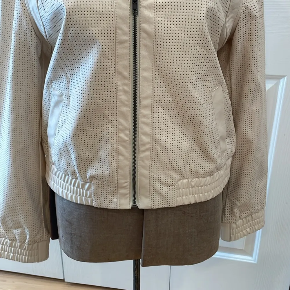 Ann Taylor ivory full zip elastic waist vegan leather jacket - Image 3