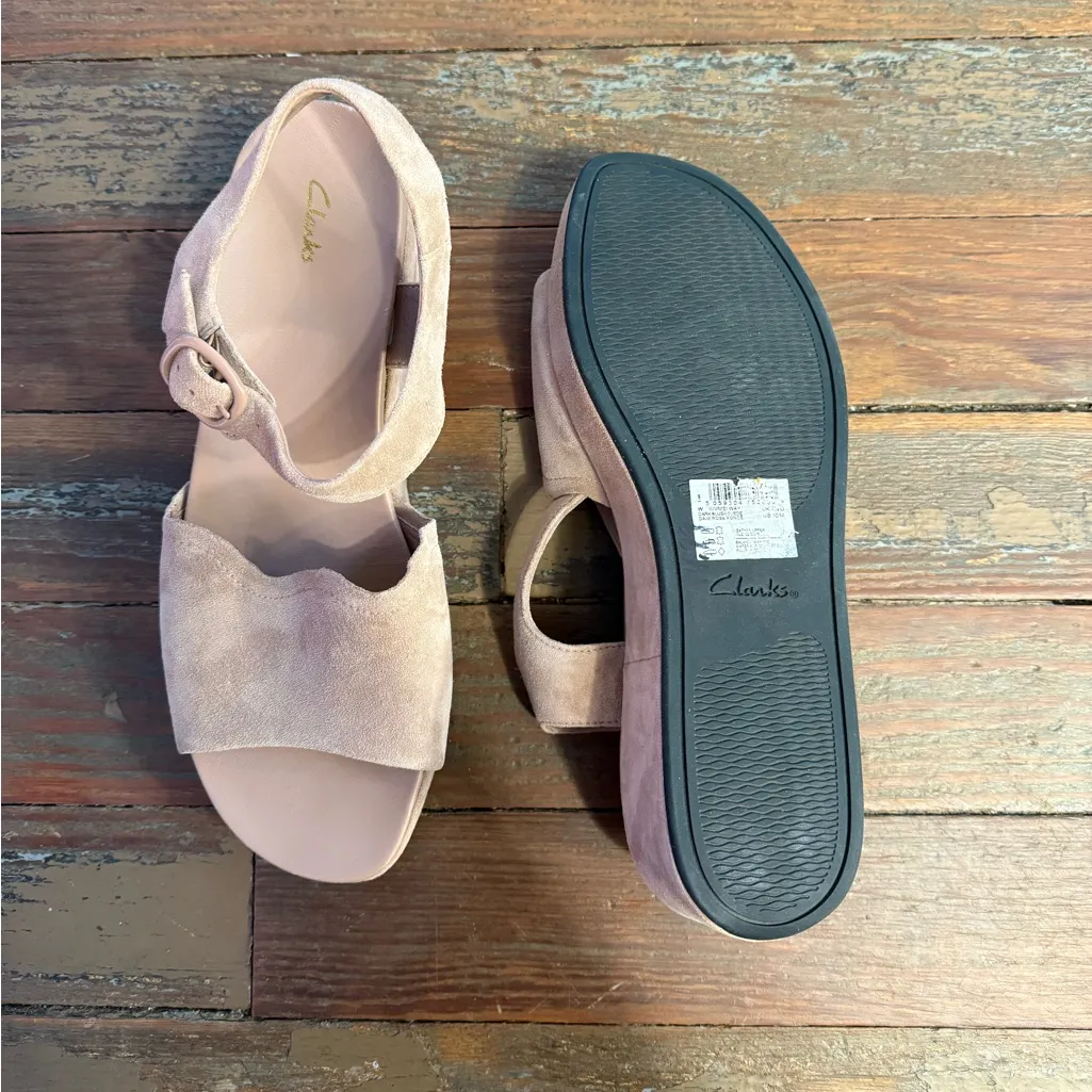 Clark’s Kimmei Way Platform Scalloped Buckle Sandals in Blush Suede Sz 10 🧡🍄 - Image 8