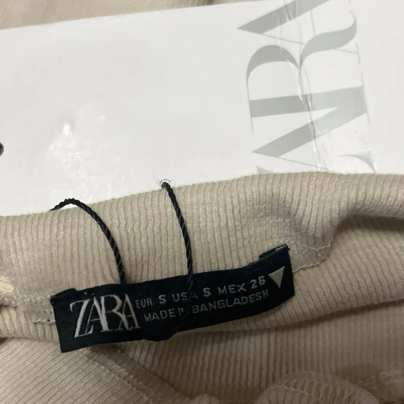 NEW Zara Beige Sleeveless Mock Neck Tank Knit Vest Sweater Crop Top Size S - Image 3