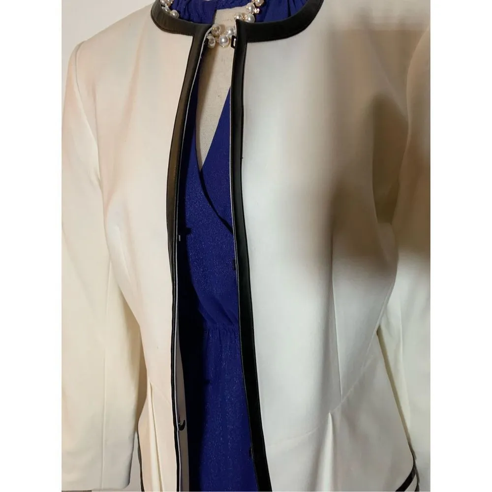 White Calvin Klein jacket size 6 - Image 2