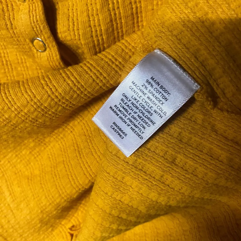 BP Mustard Yellow Short Sleeve Pointelle Rib Crop Henley Top Women's Size Small - Image 5