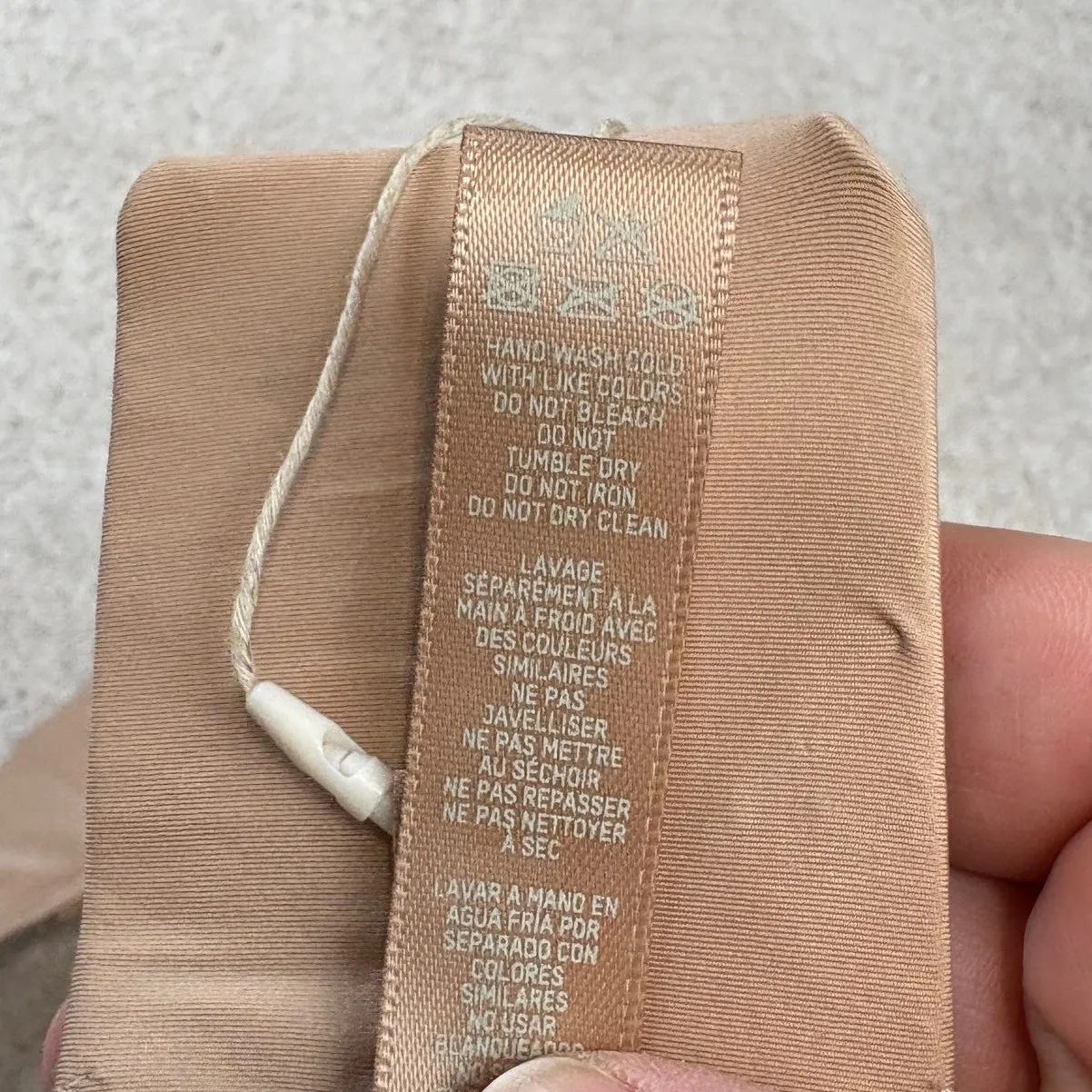 NWT SKIMS Ultimate Push-Up Strapless Bra Clay Nude Size 38B - Image 5