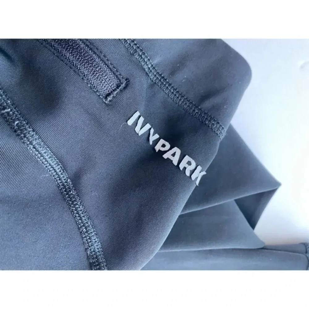 Ivy Park • Black Workout Leggings - Image 4