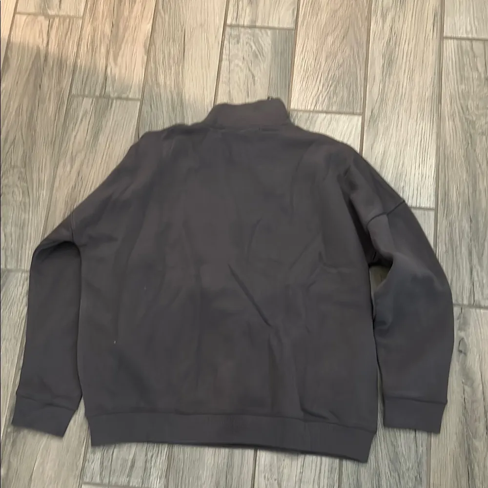 Boohoo Gray Zip Up Sweater Casual Style - Image 4