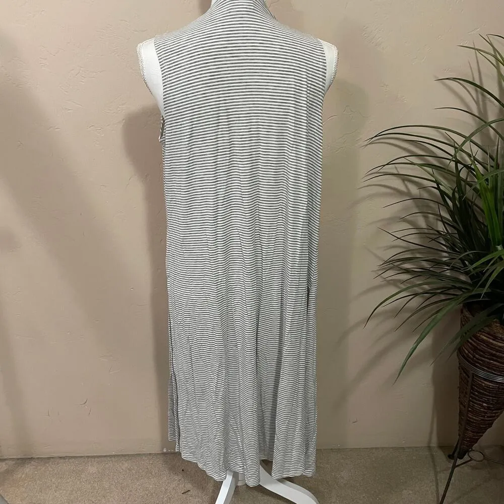 LuLaRoe Joy Long Vest Duster Cardigan Womens Small Sleeveless - Image 2