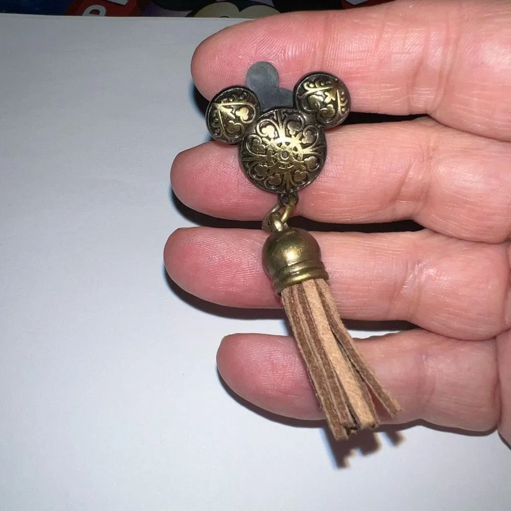 Disney Mickey Icon Pin - Tassel - Image 2