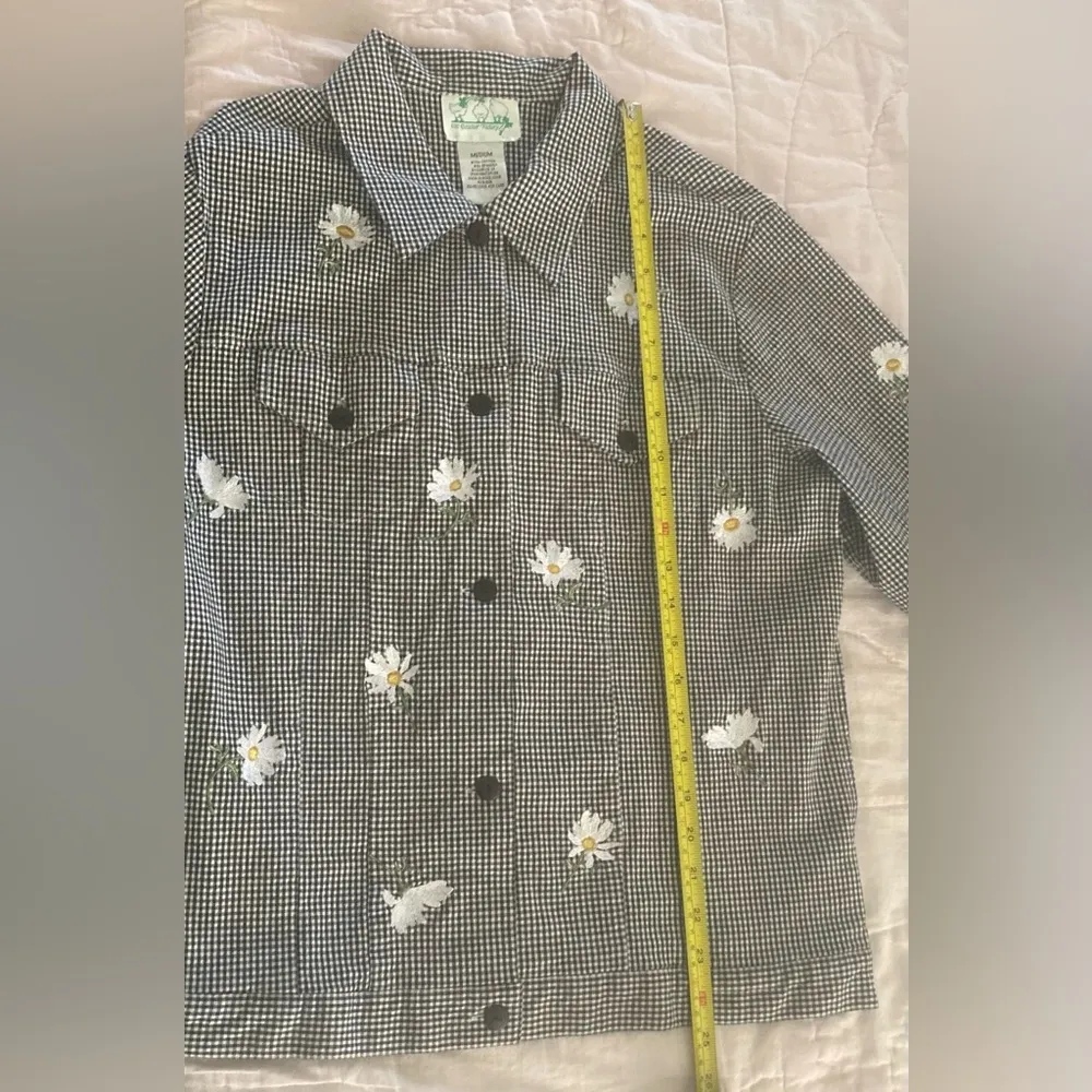 Quacker Factory Medium Gingham Jacket Black White Embroidered Daisy Button Up - Image 10