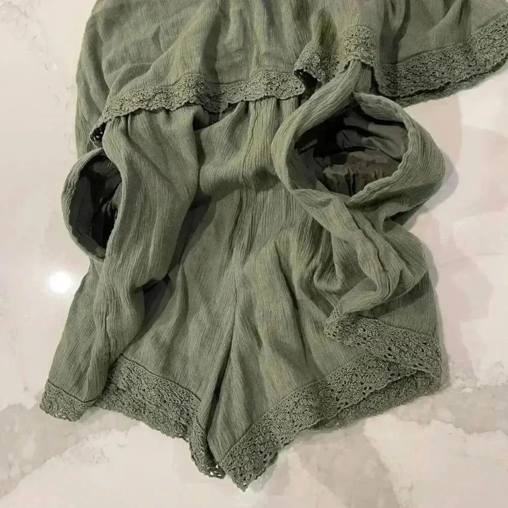 Aerie Sleeveless Green Tiered Gauze Lace Trim Boho Romper w/Pockets Women’s XS - Image 5