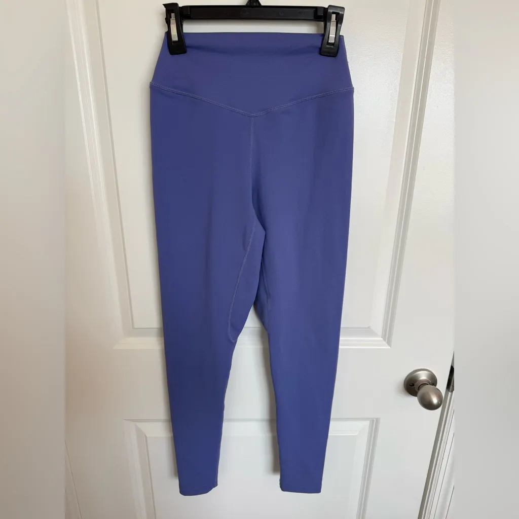 Balance Athletics Vitality 7/8 Leggings Small - Image 4